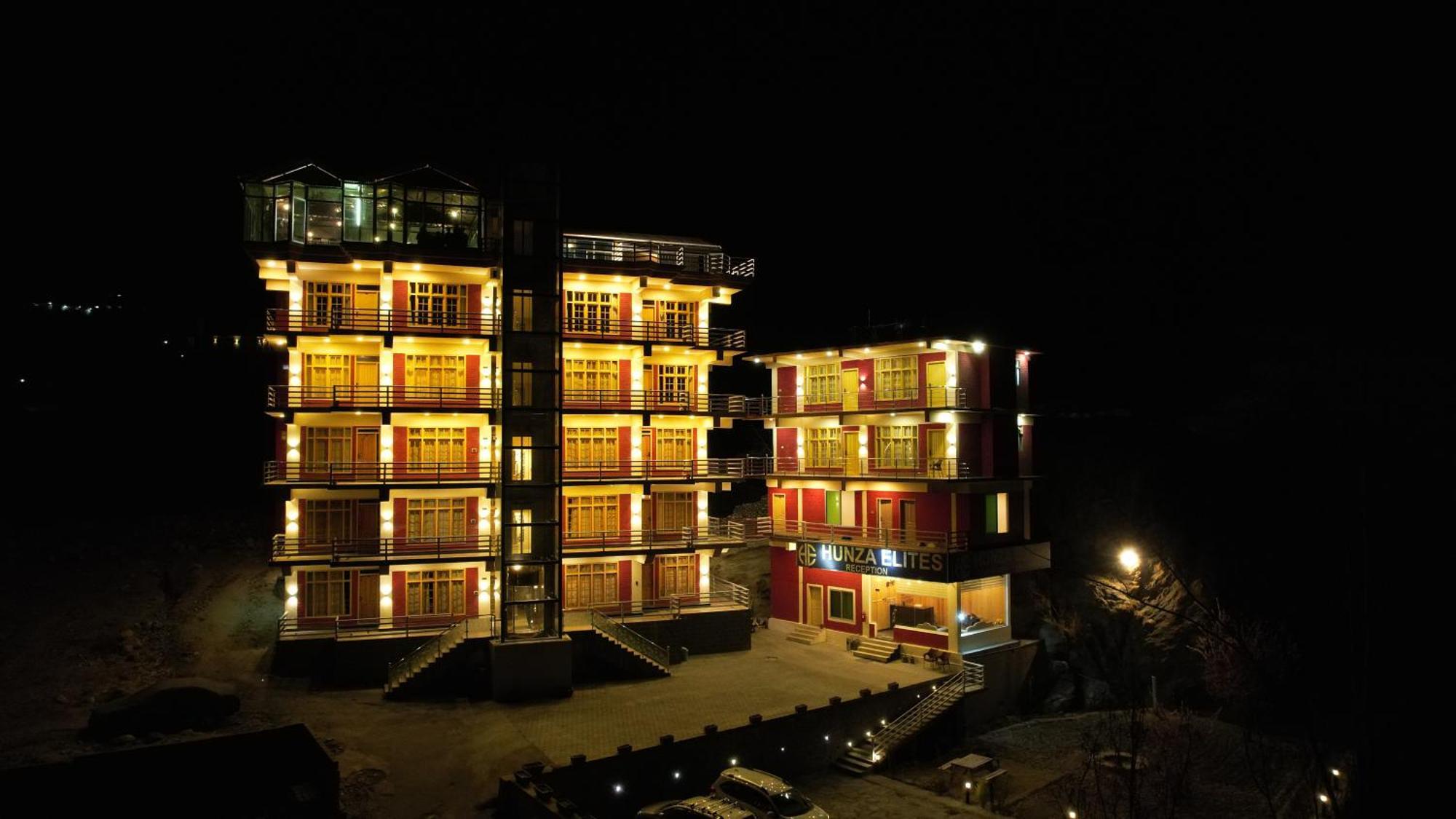 Hotel Hunza Elites By Orane à Karimabad  Extérieur photo